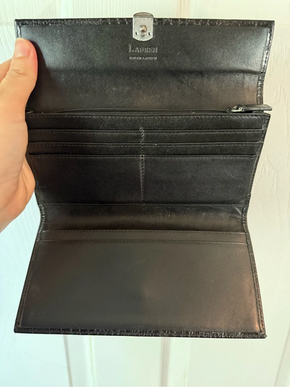 Simple Black Croc-Embossed Leather Wallet